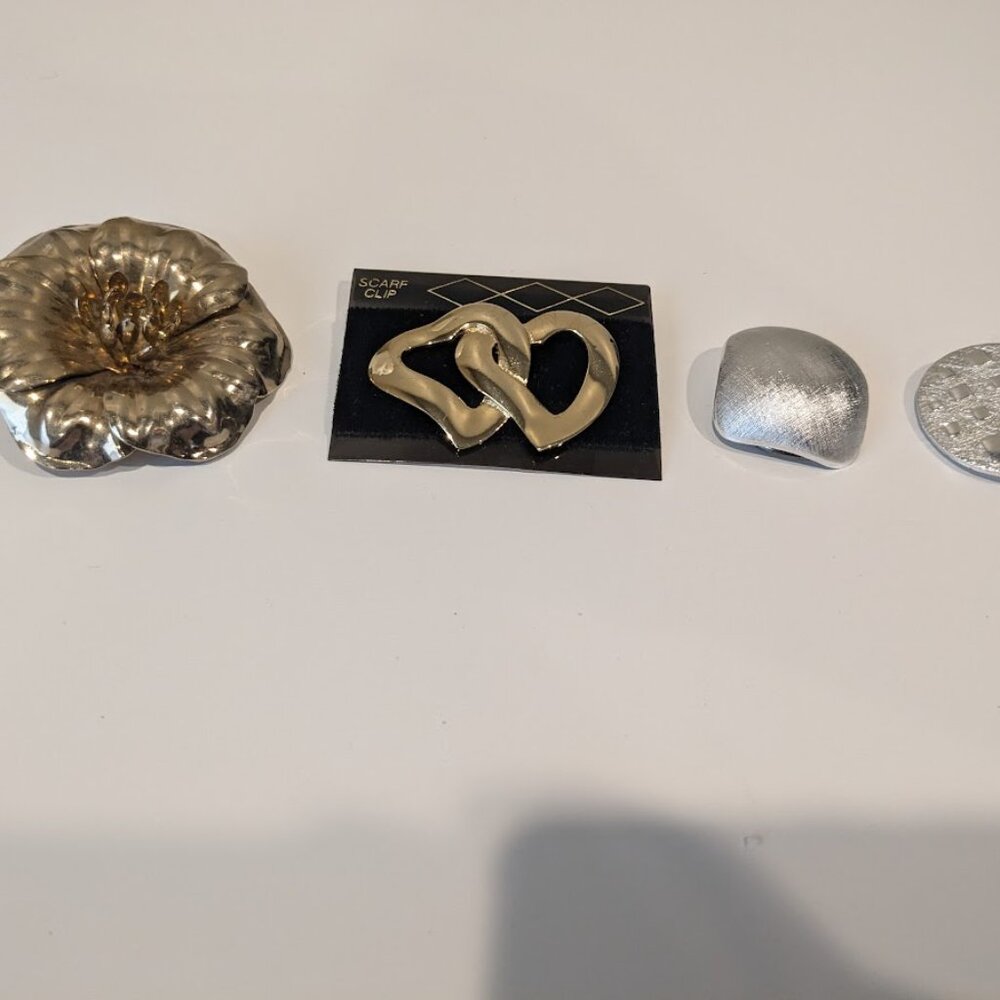 Lot of 4 scarf rings and clips, floral, heart-shaped, unique scarf clips